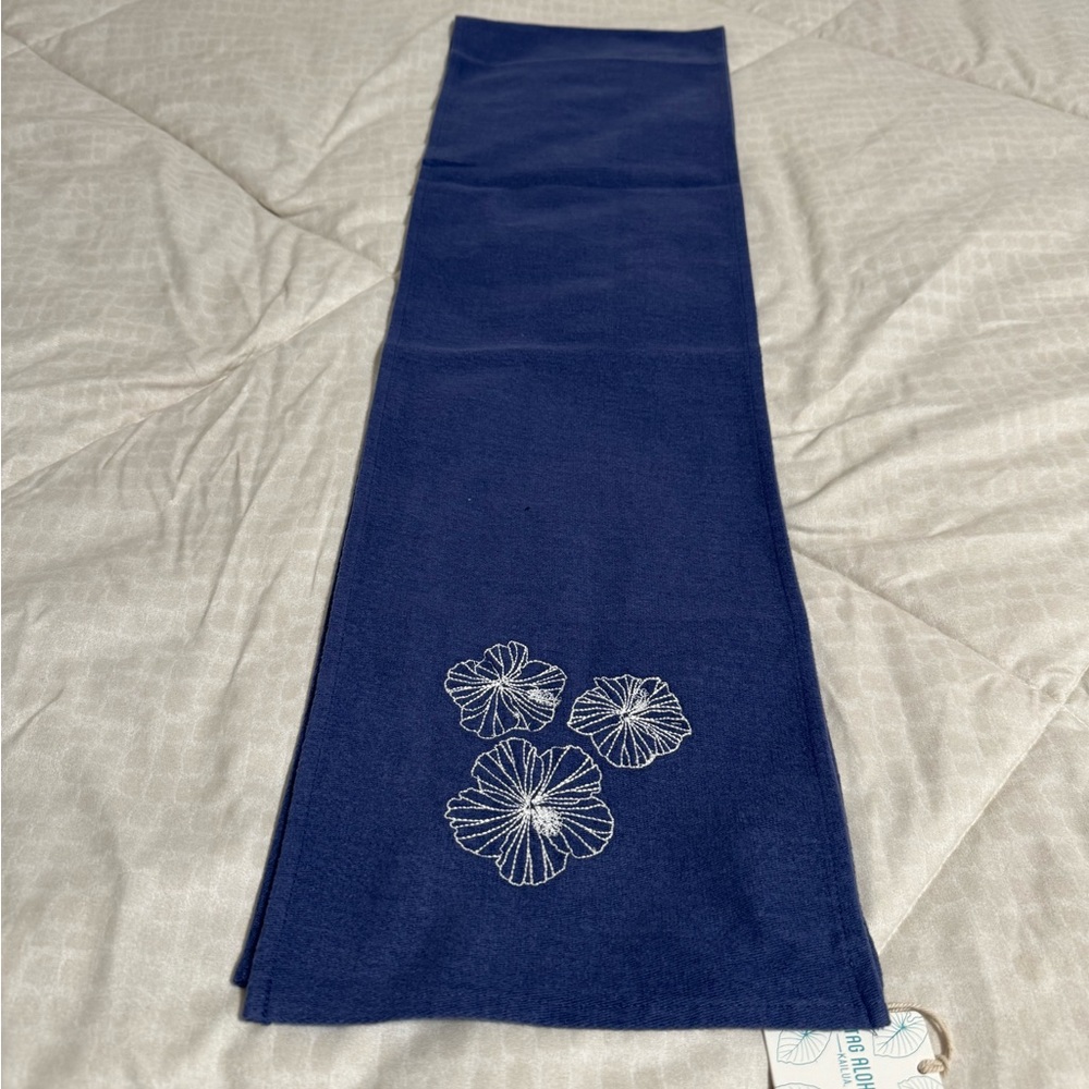 Brand new with tags Hibiscus Scarf. Wonderful blue color.